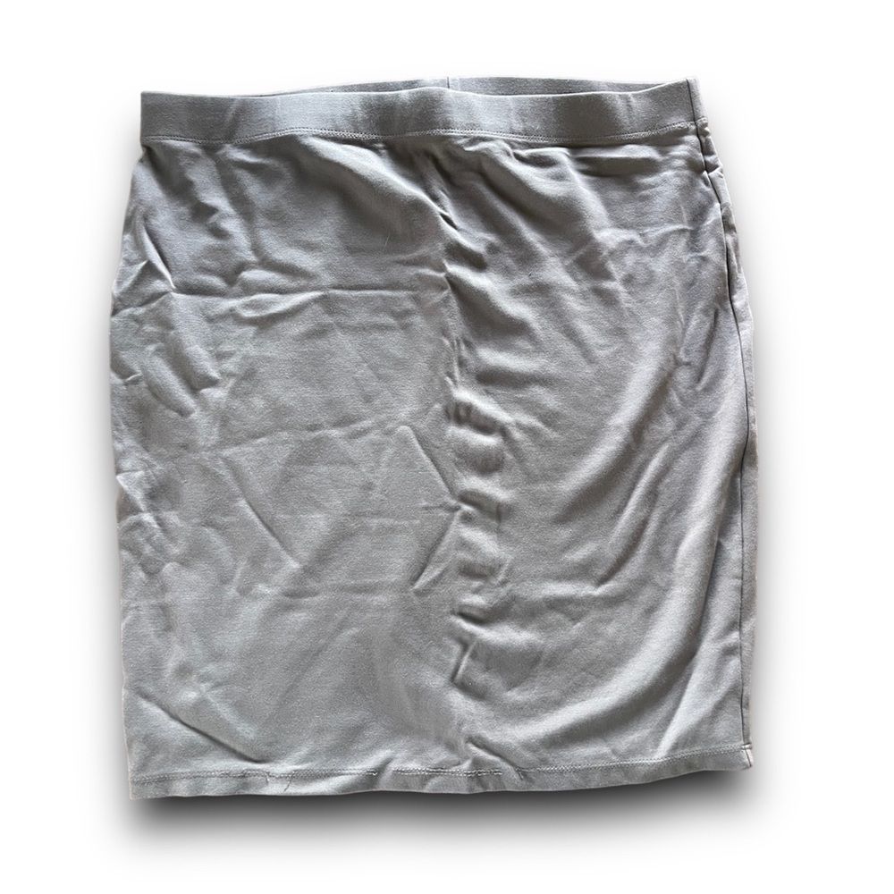 FOREVER 21 basic body-con skirt